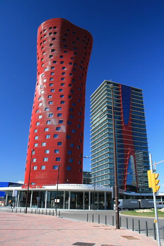 Daikin climatiza el rascacielos Hotel Porta Fira de Barcelona