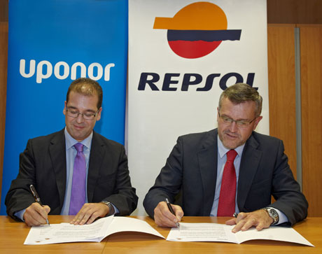 Repsol y Uponor se unen en I+D+i para la ‘climatización invisible’ con gas propano en agricultura