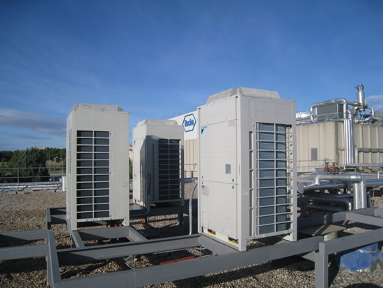 La planta de Roche en Leganés es el primer edificio de España climatizado con tecnología VRV CO2