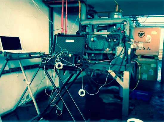 Equipo Climacheck conectado a la instalación