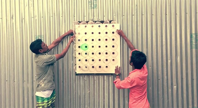 Colocando Eco-Cooler en una ventana