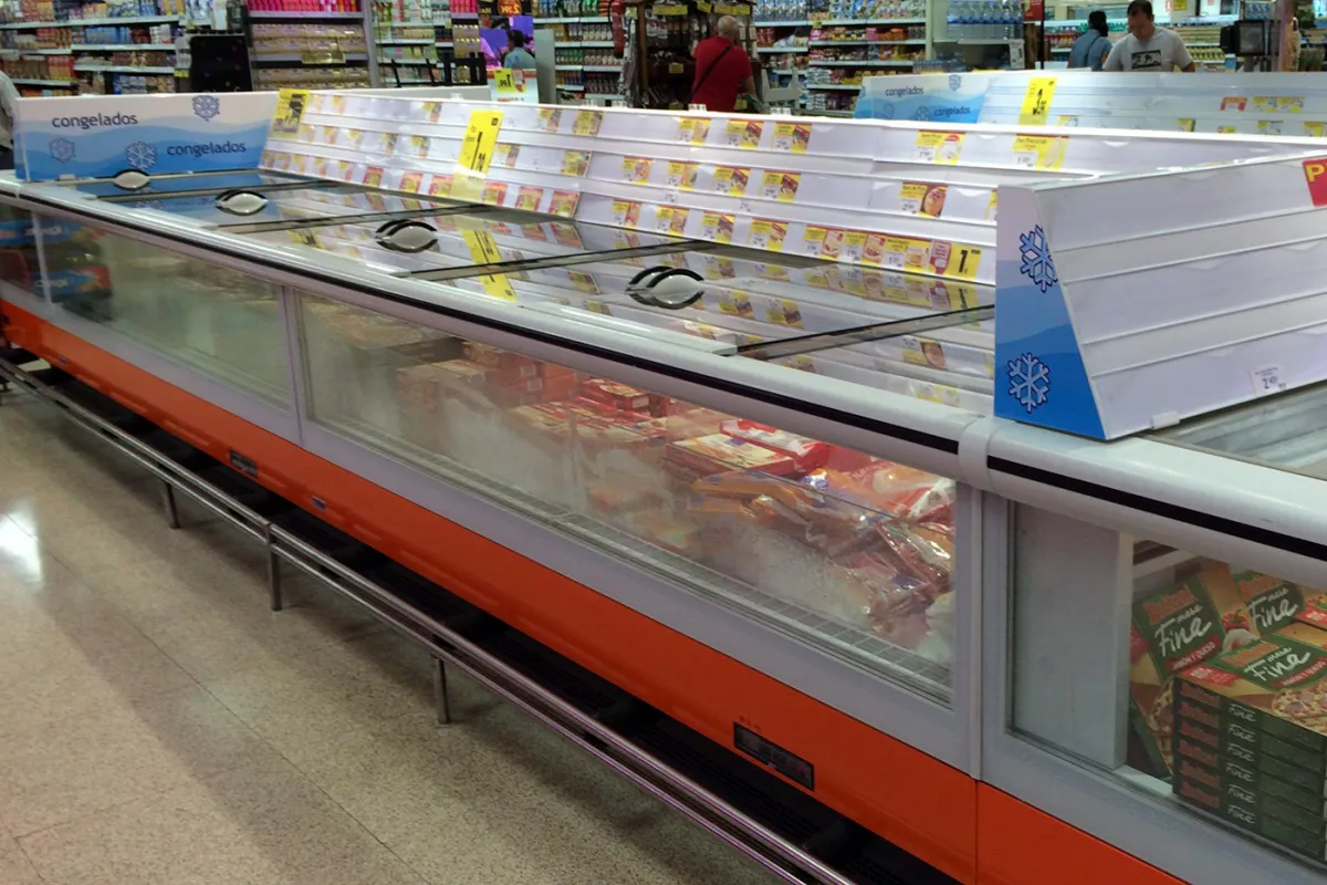Cámaras congeladoras en un supermercado