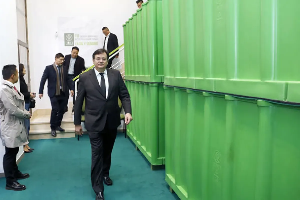 Alberto Santana y Chen Shengli con delegación china desplazada a Madrid