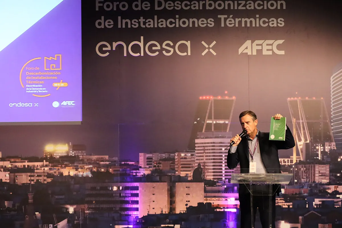 AFEC y Endesa X impulsan la electrificación y la bomba de calor en el 1er Foro de descarbonización de instalaciones térmicas