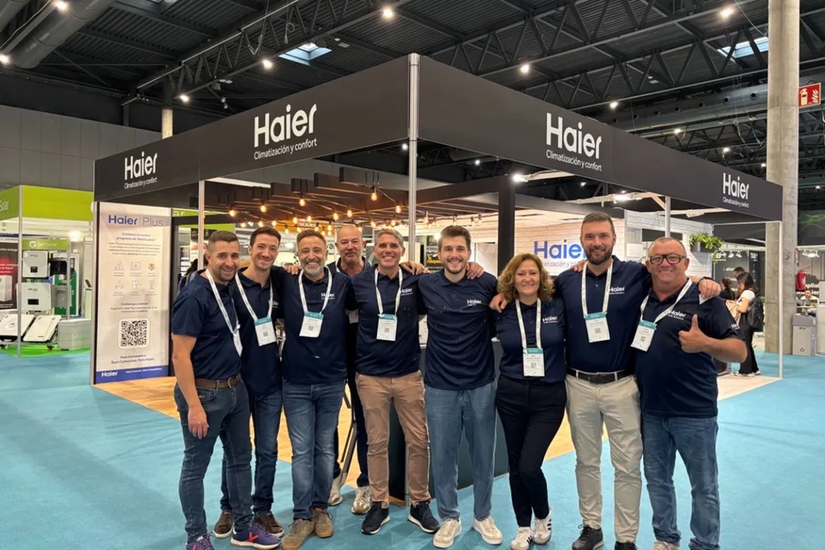 Equipo Haier en EFINTEC 2025