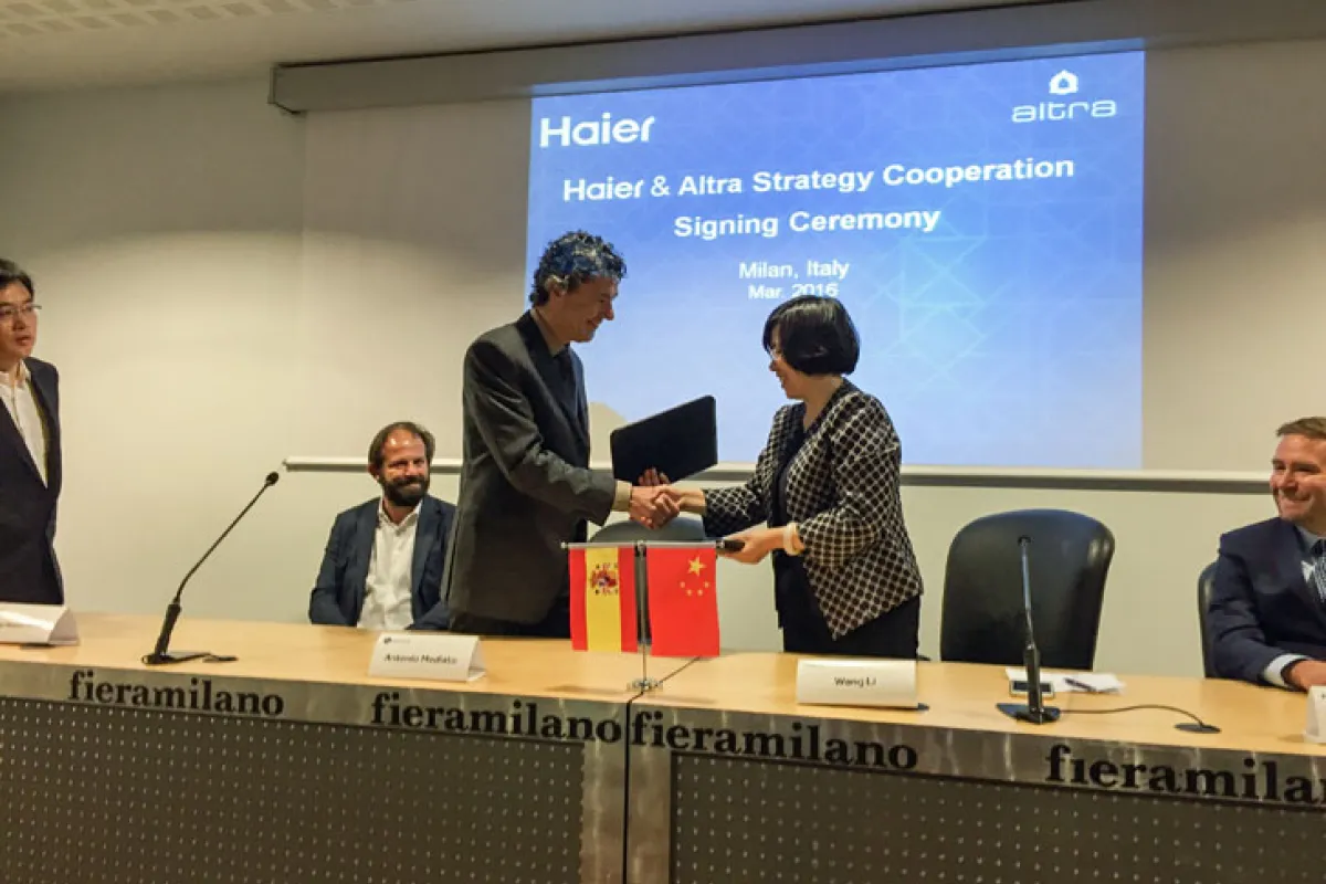 Airzone y Haier firman un acuerdo de colaboración
