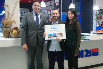 Daikin premia a Tien21 Cocentaina en su I Concurso de Escaparates