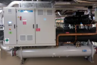 Enfriadora Daikin EWWDC14VZXSA2