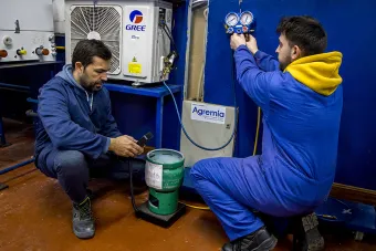 Formación gratuita y becada en la Escuela Técnica de Agremia