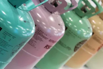 Botellas de gases refrigerantes