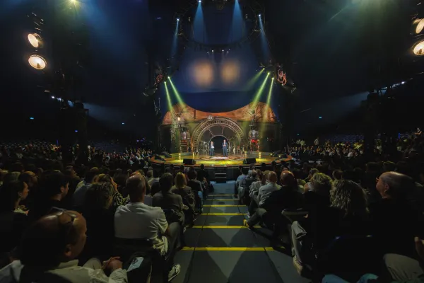 Daikin reúne a más de 1.200 profesionales en el Cirque du Soleil