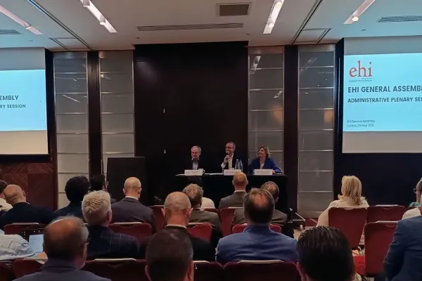 Pierre Louise Francois, Jan Brockmann y Federica Sabbati